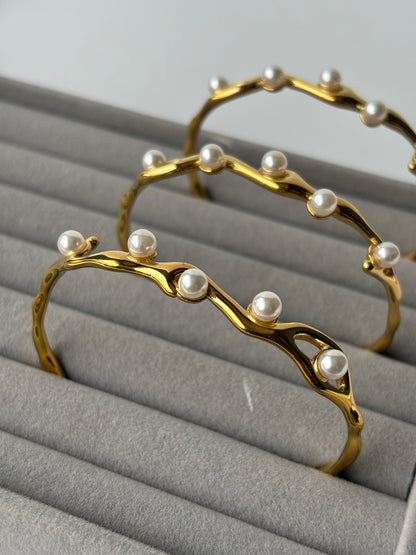 Branch Pearl Bangle