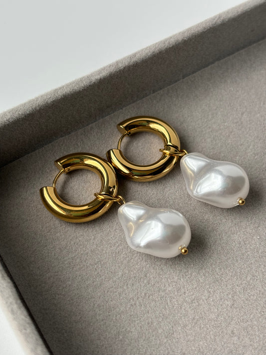 Baroque Pearl Drop Earrings